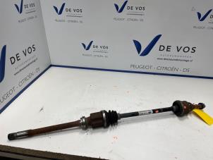 Gebruikte Aandrijfas rechts-achter Peugeot 508 Prijs € 250,00 Margeregeling aangeboden door De Vos Onderdelen