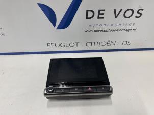 Gebruikte Display Interieur Citroen C3 Aircross I (2C/2R) 1.2 e-THP PureTech 110 Prijs € 300,00 Margeregeling aangeboden door De Vos Onderdelen