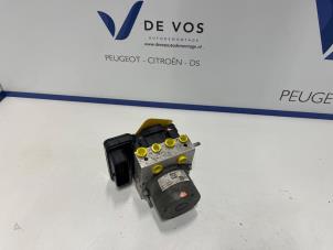 Gebruikte ABS Pomp Citroen C3 Aircross I (2C/2R) 1.2 e-THP PureTech 110 Prijs € 250,00 Margeregeling aangeboden door De Vos Onderdelen