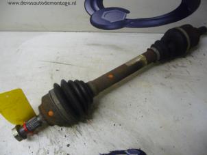 Gebruikte Steekas links-voor Citroen C4 Berline (LC) 1.6 16V Prijs € 70,00 Margeregeling aangeboden door De Vos Onderdelen