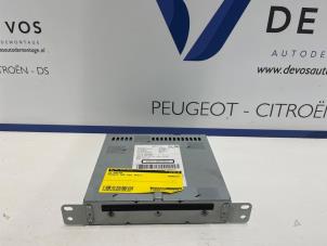 Gebruikte CD Speler Peugeot 508 SW (8E/8U) 1.6 BlueHDI 120 Prijs € 70,00 Margeregeling aangeboden door De Vos Onderdelen