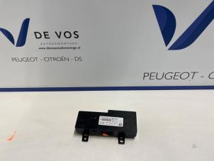 Gebruikte Telefoon interface Opel Corsa F (UB/UH/UP) 1.2 Turbo 12V 100 Prijs € 160,00 Margeregeling aangeboden door De Vos Onderdelen