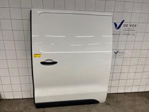 Gebruikte Laaddeur Bus Zijkant Peugeot Expert (V1/VA/VB/VE/VF/VT/VY) 2.0 Blue HDi 120 16V Prijs € 550,00 Margeregeling aangeboden door De Vos Onderdelen