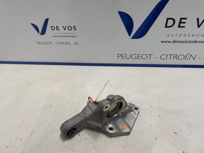 Gebruikte Motorrubber Peugeot Expert (V1/VA/VB/VE/VF/VT/VY) Prijs € 80,00 Margeregeling aangeboden door De Vos Onderdelen