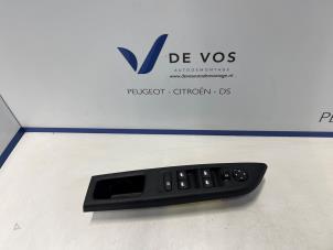 Gebruikte Combischakelaar ramen Opel Corsa F (UB/UH/UP) 1.2 Turbo 12V 100 Prijs € 100,00 Margeregeling aangeboden door De Vos Onderdelen