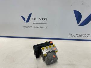 Gebruikte ABS Pomp Opel Corsa F (UB/UH/UP) 1.2 Turbo 12V 100 Prijs € 450,00 Margeregeling aangeboden door De Vos Onderdelen