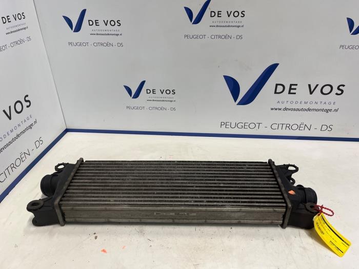 Gebruikte Intercooler Peugeot 308 (L3/L8/LB/LH/LP) 1.6 16V GTi 270 Prijs € 450,00 Margeregeling aangeboden door De Vos Onderdelen