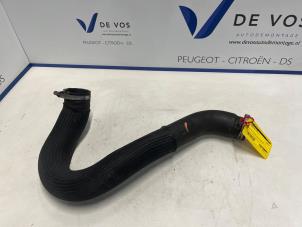 Gebruikte Intercooler Slang Peugeot 308 (L3/L8/LB/LH/LP) 1.6 16V GTi 270 Prijs € 60,00 Margeregeling aangeboden door De Vos Onderdelen
