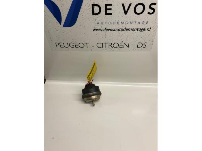 Gebruikte Motorsteun Citroen Xsara (N1) 1.8i SX,Excl.Autom. Prijs € 25,00 Margeregeling aangeboden door De Vos Onderdelen