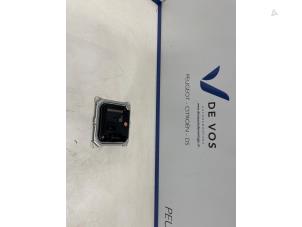 Gebruikte Computer Verlichting Peugeot 308 SW (F4/FC/FN/FR) Prijs € 115,00 Margeregeling aangeboden door De Vos Onderdelen