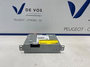 Gebruikte Radio Opel Grandland (X) 1.2 Turbo 12V Prijs € 500,00 Margeregeling aangeboden door De Vos Onderdelen