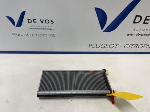 Gebruikte Kachel Radiateur Opel Grandland (X) 1.2 Turbo 12V Prijs € 90,00 Margeregeling aangeboden door De Vos Onderdelen