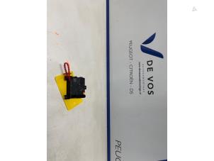 Gebruikte Sensor (overige) DS Automobiles DS 4 1.2 12V Hybrid 136 Prijs € 250,00 Margeregeling aangeboden door De Vos Onderdelen