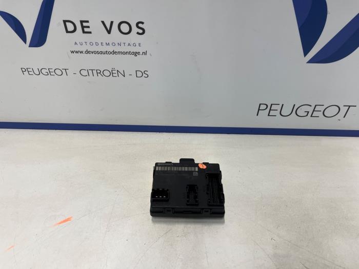 Gebruikte Module (diversen) DS Automobiles DS 4 1.2 12V Hybrid 136 Prijs € 200,00 Margeregeling aangeboden door De Vos Onderdelen
