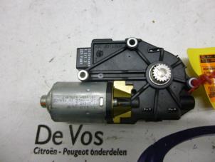 Gebruikte Achterklep motor Citroen C6 (TD) 2.7 HDiF V6 24V Prijs € 80,00 Margeregeling aangeboden door De Vos Autodemontagebedrijf