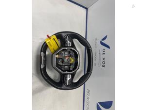 Gebruikte Stuurwiel Peugeot 308 (F3/FB/FH/FM/FP) 1.6 16V HYbrid 225 Prijs € 200,00 Margeregeling aangeboden door De Vos Onderdelen