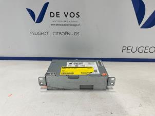 Gebruikte Radio Peugeot 3008 III 1.2 12V Hybrid 136 Prijs € 800,00 Margeregeling aangeboden door De Vos Onderdelen