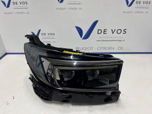 Gebruikte Koplamp rechts Opel Grandland/Grandland X 1.2 Turbo 12V Hybrid Prijs € 1.000,00 Margeregeling aangeboden door De Vos Onderdelen