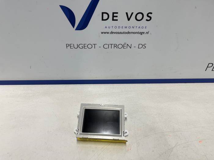 Gebruikte Display Interieur Peugeot 208 I (CA/CC/CK/CL) 1.6 16V GTI Prijs € 70,00 Margeregeling aangeboden door De Vos Onderdelen