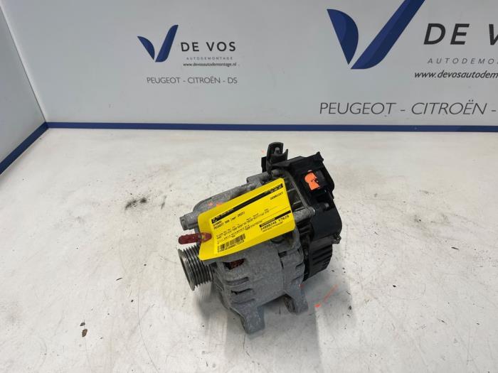 Gebruikte Dynamo Peugeot 508 (F3/FB/FH/FP) 1.6 16V Hybrid 225 Prijs € 450,00 Margeregeling aangeboden door De Vos Onderdelen