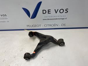 Gebruikte Draagarm links-achter Peugeot 508 (F3/FB/FH/FP) 1.6 16V Hybrid 225 Prijs € 200,00 Margeregeling aangeboden door De Vos Onderdelen