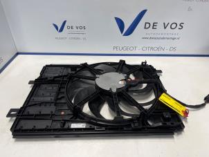 Gebruikte Koelvinhuis Peugeot 3008 III 1.2 12V Hybrid 136 Prijs € 160,00 Margeregeling aangeboden door De Vos Onderdelen