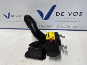Gebruikte Resonantiehuis Peugeot 3008 III 1.2 12V Hybrid 136 Prijs € 30,00 Margeregeling aangeboden door De Vos Onderdelen