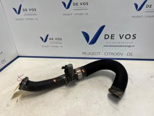 Gebruikte Intercooler Slang Peugeot 308 (L3/L8/LB/LH/LP) 1.6 16V GTi 270 Prijs € 500,00 Margeregeling aangeboden door De Vos Onderdelen