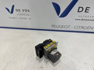 Gebruikte ABS Pomp Peugeot Rifter (ER/EC/EZ) 1.5 BlueHDi 130 Prijs € 250,00 Margeregeling aangeboden door De Vos Onderdelen