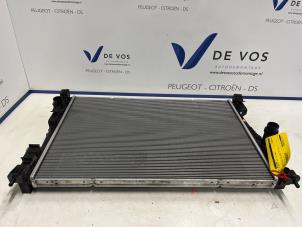 Gebruikte Radiateur DS Automobiles DS 4 1.6 16V E-Tense 225 Prijs € 200,00 Margeregeling aangeboden door De Vos Onderdelen