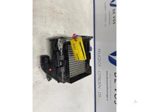 Gebruikte Intercooler DS Automobiles DS 4 1.6 16V E-Tense 225 Prijs € 160,00 Margeregeling aangeboden door De Vos Onderdelen