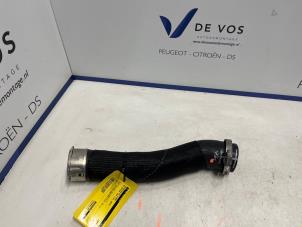 Gebruikte Intercooler Slang DS Automobiles DS 4 1.6 16V E-Tense 225 Prijs € 70,00 Margeregeling aangeboden door De Vos Onderdelen