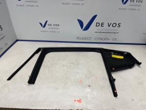 Gebruikte Driehoeks Ruit links-achter DS Automobiles DS 4 1.6 16V E-Tense 225 Prijs € 135,00 Margeregeling aangeboden door De Vos Onderdelen