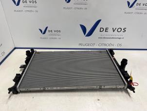 Gebruikte Radiateur Peugeot 308 SW (F4/FC/FN/FR) 1.2 12V PureTech 130 Prijs € 100,00 Margeregeling aangeboden door De Vos Onderdelen