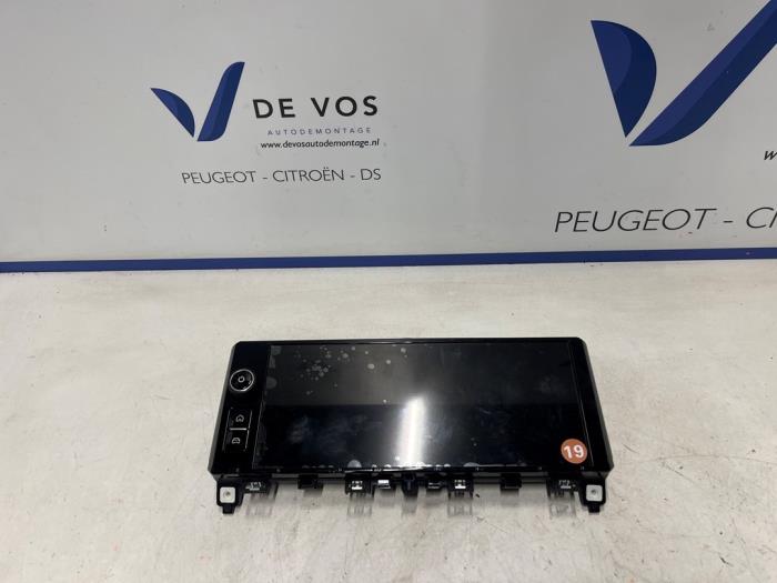Gebruikte Display Interieur Peugeot Expert (V1/VA/VB/VE/VF/VT/VY) 2.0 Blue HDi 145 16V Prijs € 400,00 Margeregeling aangeboden door De Vos Onderdelen