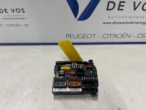 Gebruikte Zekeringkast Citroen DS3 Cabrio (SB) 1.6 16V VTi 120 Prijs € 115,00 Margeregeling aangeboden door De Vos Onderdelen