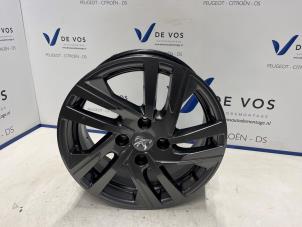 Gebruikte Velg Peugeot 208 II (UB/UH/UP) 1.2 Vti 12V PureTech 75 Prijs € 100,00 Margeregeling aangeboden door De Vos Onderdelen