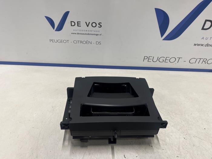 Gebruikte Head-up display Citroen C4 Berline (BA/BB/BC) 1.2 PureTech 130 12V Prijs € 250,00 Margeregeling aangeboden door De Vos Onderdelen