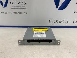 Gebruikte CD Speler Citroen DS 5 2.0 BlueHDI 150 16V Prijs € 100,00 Margeregeling aangeboden door De Vos Onderdelen