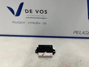 Gebruikte Module PDC Peugeot 2008 (UD/UK/UR/US/UX) 1.2 VTi 12V PureTech 100 Prijs € 80,00 Margeregeling aangeboden door De Vos Onderdelen