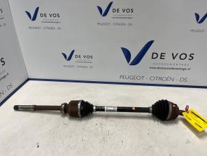 Gebruikte Aandrijfas rechts-voor Citroen C4 Berline (BA/BB/BC) 1.2 PureTech 130 12V Prijs € 135,00 Margeregeling aangeboden door De Vos Onderdelen