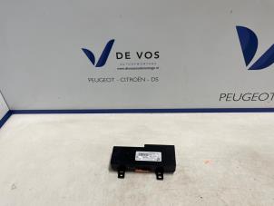 Gebruikte Telefoon interface Opel Mokka 1.2 Turbo 12V Prijs € 160,00 Margeregeling aangeboden door De Vos Onderdelen