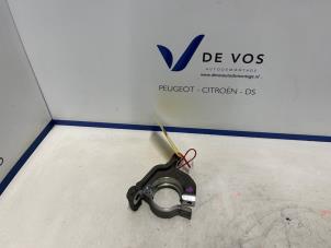 Gebruikte Motorsteun Citroen C4 X (BD/BE/BF) ë-C4 X 54 kWh Prijs € 35,00 Margeregeling aangeboden door De Vos Onderdelen