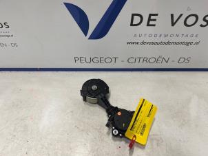 Gebruikte Spanner multiriem DS Automobiles DS 7 1.6 16V E-Tense 225 Prijs € 55,00 Margeregeling aangeboden door De Vos Onderdelen