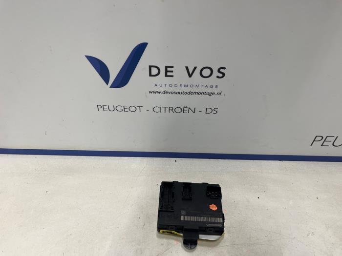 Gebruikte Module (diversen) DS Automobiles DS 4 1.2 12V Hybrid 136 Prijs € 200,00 Margeregeling aangeboden door De Vos Onderdelen