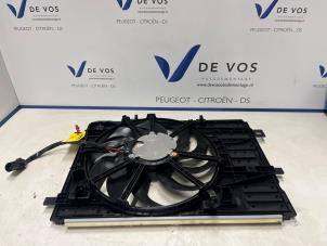 Gebruikte Koelvinhuis DS Automobiles DS 4 1.2 12V Hybrid 136 Prijs € 160,00 Margeregeling aangeboden door De Vos Onderdelen