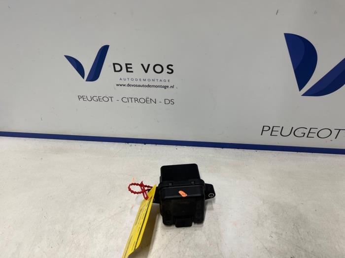 Gebruikte Diversen DS Automobiles DS 7 1.6 16V E-Tense 225 Prijs € 35,00 Margeregeling aangeboden door De Vos Onderdelen