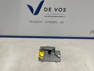 Gebruikte Camera voorzijde Peugeot 408 1.2 PureTech 130 Prijs € 250,00 Margeregeling aangeboden door De Vos Onderdelen