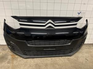 Gebruikte Voorbumper Citroen Jumpy 2.0 Blue HDI 150 Prijs € 650,00 Margeregeling aangeboden door De Vos Onderdelen