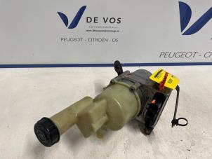 Gebruikte Stuurbekrachtiging Pomp Citroen Jumpy 2.0 Blue HDI 150 Prijs € 550,00 Margeregeling aangeboden door De Vos Onderdelen